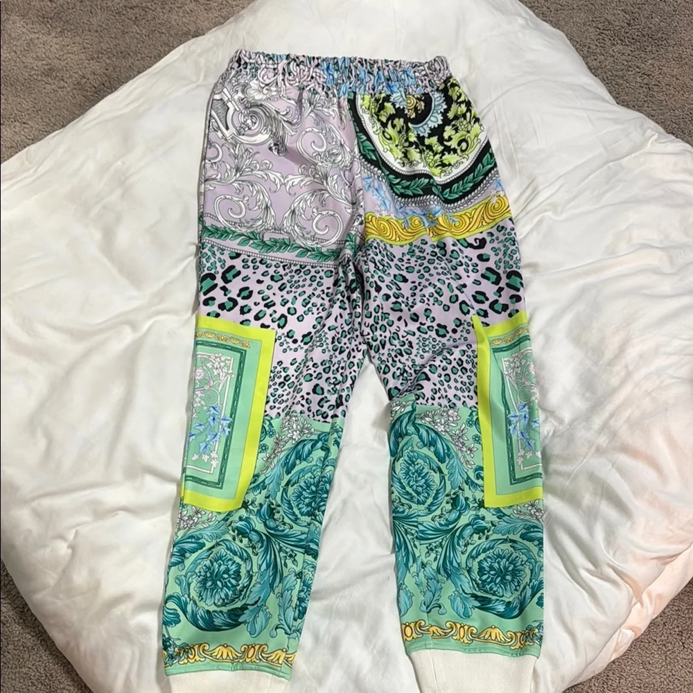 BURRYCO Multicolor Patterned Set - Picture 2 of 2